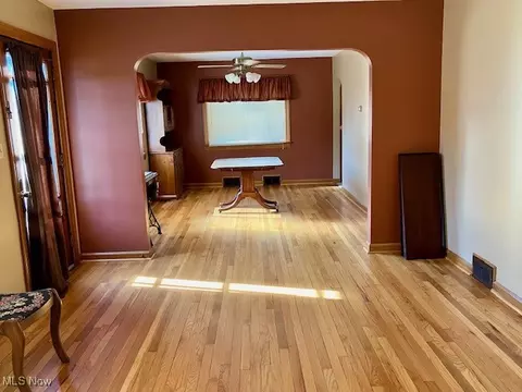 113 Howe St, Lodi, OH 44254 photo 6