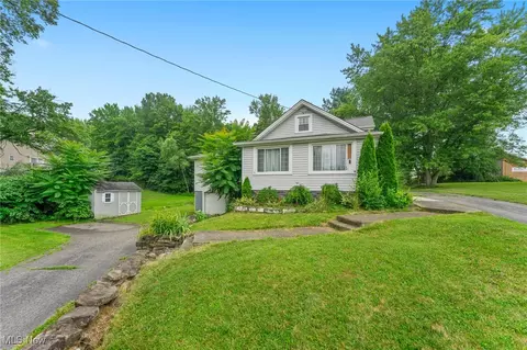 42 S Four Mile Run Rd, Youngstown, OH 44515