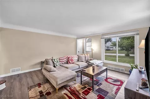 3434 Klusner Ave, Parma, OH 44134 photo 5