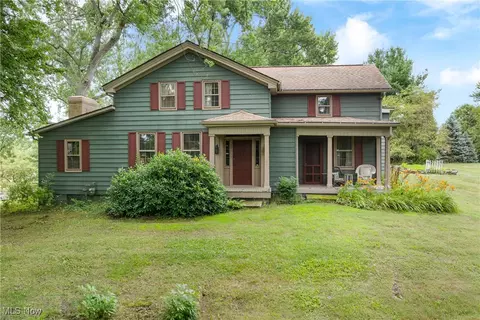 13130 Williamsburg Ave NW, Uniontown, OH 44685