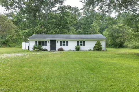 4109 Beach Rd, Medina, OH 44256