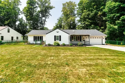 8250 Broadmoor Rd, Mentor, OH 44060