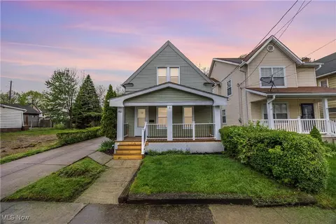 3982 E 74 St, Cleveland, OH 44105