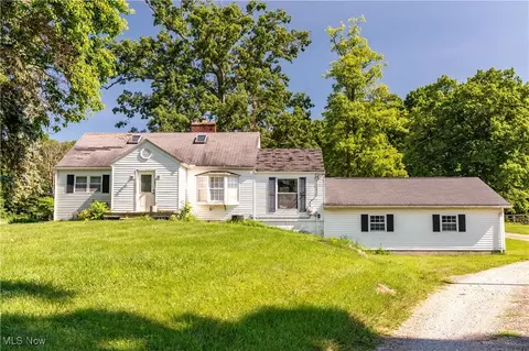 9265 Mudbrook St NW, Massillon, OH 44646