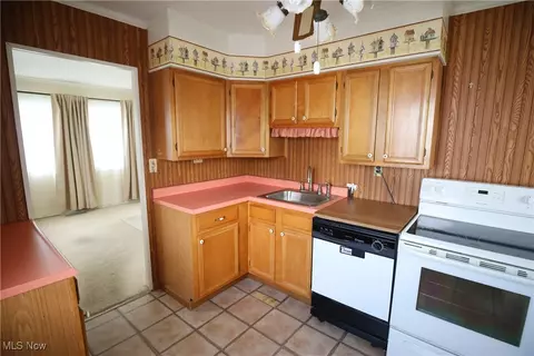 2906 Goble Dr, Lorain, OH 44055 photo 8