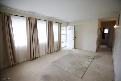 2906 Goble Dr, Lorain, OH 44055 photo 5