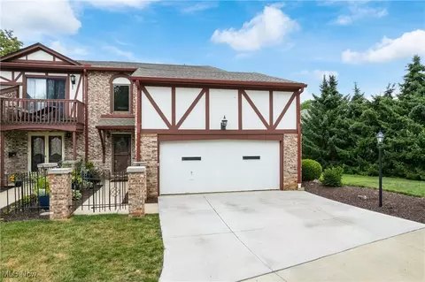 22500 Center Ridge Rd #D, Rocky River, OH 44116
