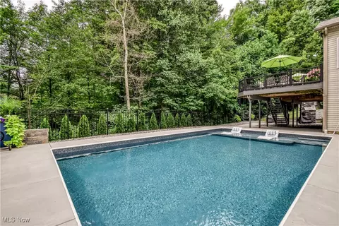 5736 Silvertree Ct, Madison, OH 44057 photo 7