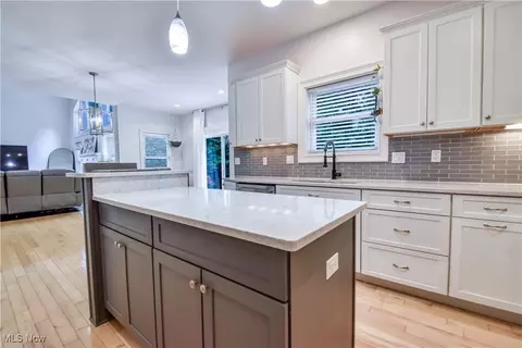 5736 Silvertree Ct, Madison, OH 44057 photo 16