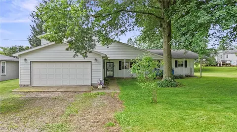 1315 Lake Dr, Ashland, OH 44805