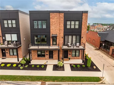 227 N Walnut St, Wooster, OH 44691
