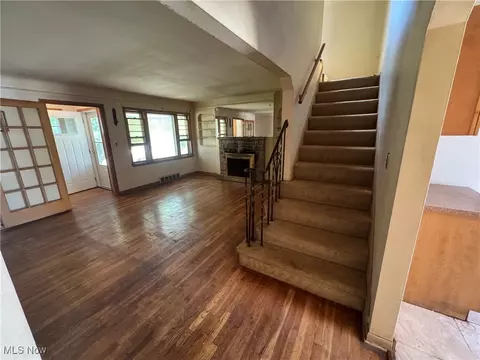 Living - 246 E 280th St, Euclid, OH 44132 photo 3 of 3