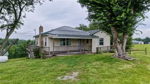73856 Freeport Rd, Freeport, OH 43973