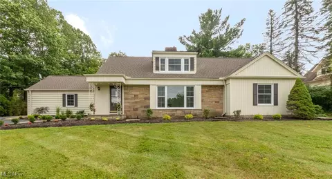 29626 Gates Mills Blvd, Pepper Pike, OH 44124
