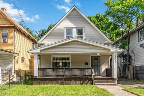 9919 Raymond Ave, Cleveland, OH 44104