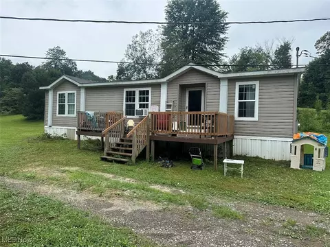 8541 Maxon Dixon Hwy, Wana, WV 26590