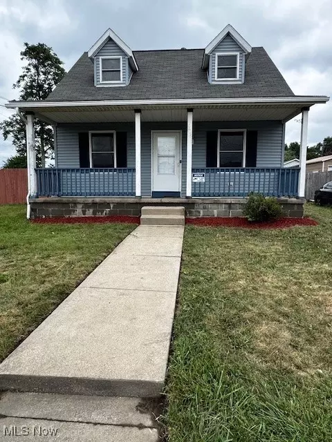 711 3rd St NE, Canton, OH 44704