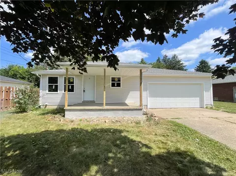 467 Candy Ln, Amherst, OH 44001