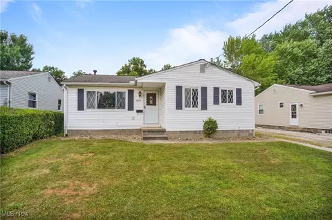 3679 Louise St, Mogadore, OH 44260