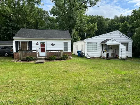 834 State Ml, Akron, OH 44319 photo 1