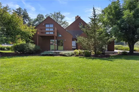 40163 Banks Rd, Grafton, OH 44044