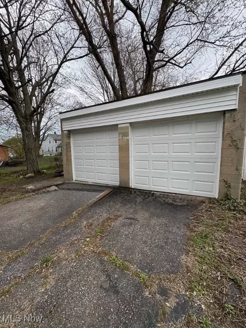 4720 Strong Ave, Ashtabula, OH 44004 photo 3