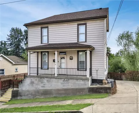 212 Lincoln Ave, Mingo Junction, OH 43938