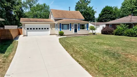430 Stanley Rd, Akron, OH 44312