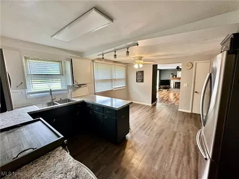 Kitchen - 4885 Fields Ave SW, Canton, OH 44706 photo 2 of 3