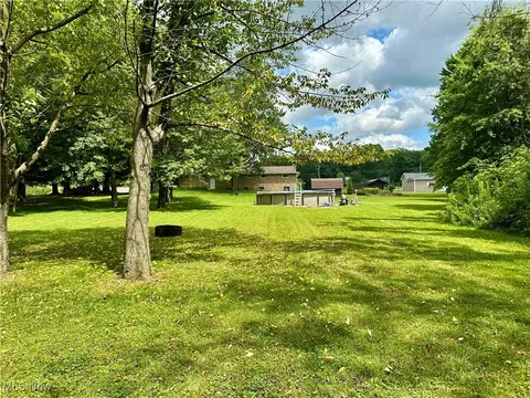 Exterior - 4885 Fields Ave SW, Canton, OH 44706 photo 2 of 3