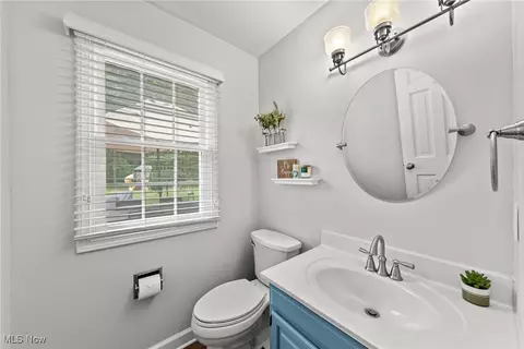 Bath - 390 Willard Rd, Aurora, OH 44202 photo 1 of 4