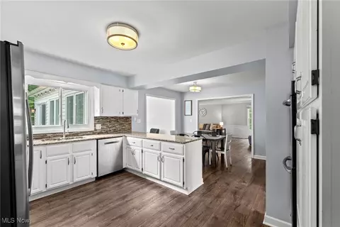 Kitchen - 390 Willard Rd, Aurora, OH 44202 photo 1 of 3