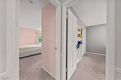 Entry Way - 390 Willard Rd, Aurora, OH 44202 photo 6 of 7