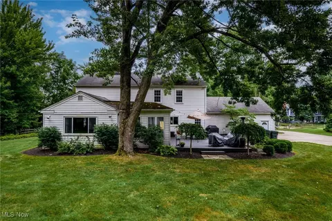 Exterior - 390 Willard Rd, Aurora, OH 44202 photo 6 of 8