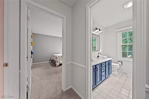 Entry Way - 390 Willard Rd, Aurora, OH 44202 photo 5 of 7