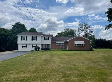 6303 Clingan Rd, Poland, OH 44514