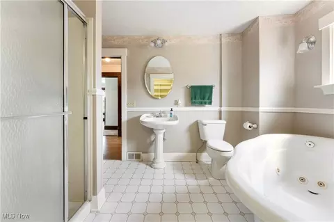 Bath - 327 Bellflower Ave NW, Canton, OH 44708 photo 1 of 3