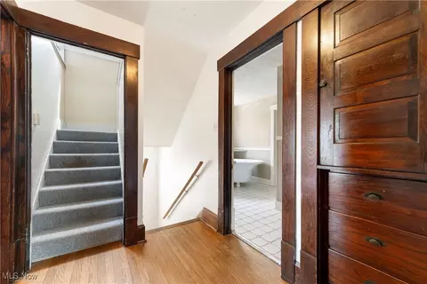 Entry Way - 327 Bellflower Ave NW, Canton, OH 44708 photo 4 of 4