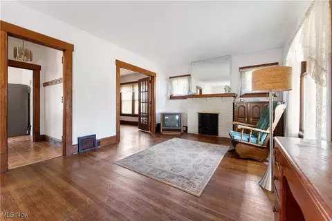 Living - 327 Bellflower Ave NW, Canton, OH 44708 photo 3 of 4