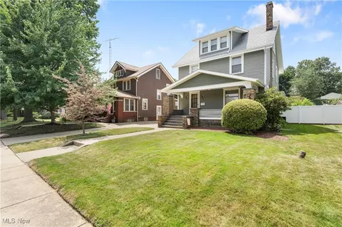 Exterior - 327 Bellflower Ave NW, Canton, OH 44708 photo 12 of 14