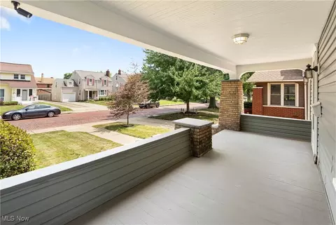 Exterior - 327 Bellflower Ave NW, Canton, OH 44708 photo 14 of 14
