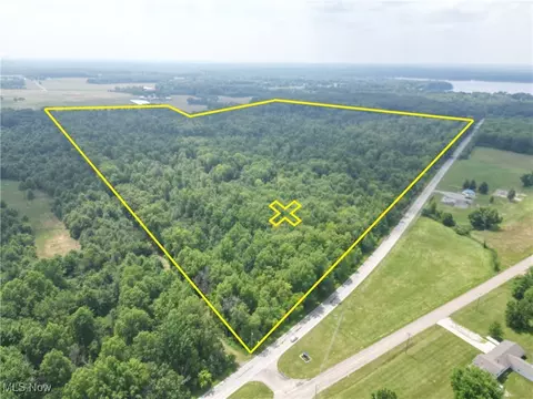 Mahoning Avenue, Lake Milton, OH 44429