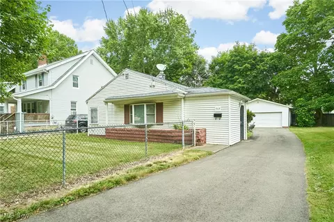 717 Storer Ave, Akron, OH 44320