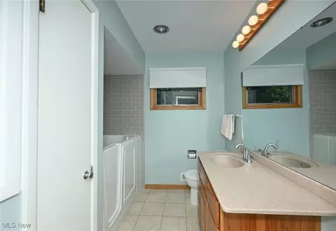 7926 Wright Rd, Broadview Heights, OH 44147 photo 30