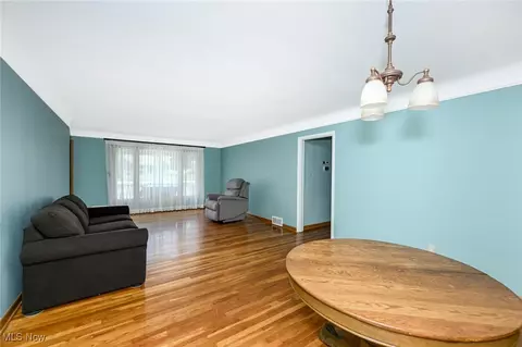 7926 Wright Rd, Broadview Heights, OH 44147 photo 15