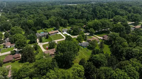 7926 Wright Rd, Broadview Heights, OH 44147 photo 4
