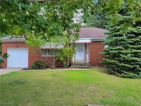 6111 Denison Blvd, Parma Heights, OH 44130