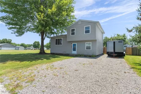 9900 Belden Dr, Windham, OH 44288 photo 2