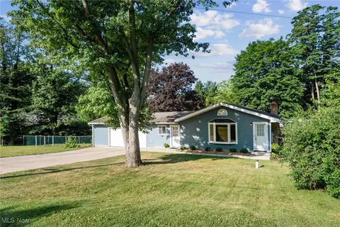 3004 Sauer Dr, Akron, OH 44319