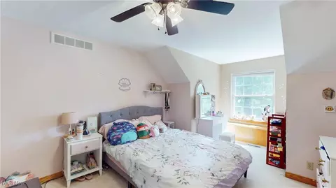 Bedroom - 4855 Forest Glen Trl, Ravenna, OH 44266 photo 3 of 7